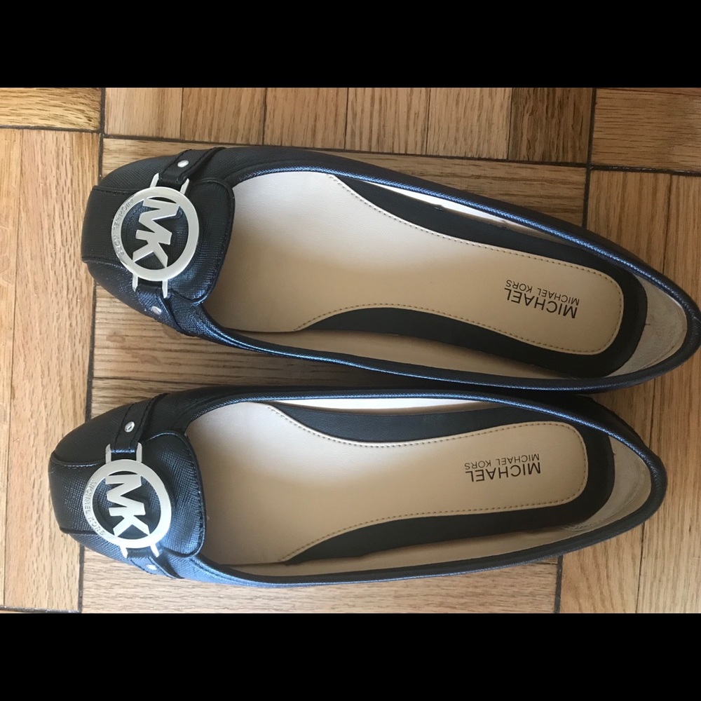 Michael Kors MK logo Fulton moc black leather flat